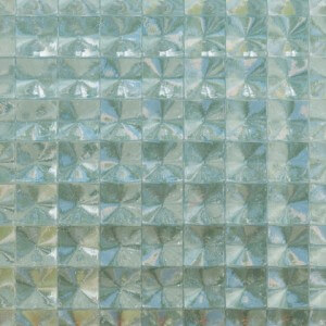 Regular pattern of diamond-shaped glass textures